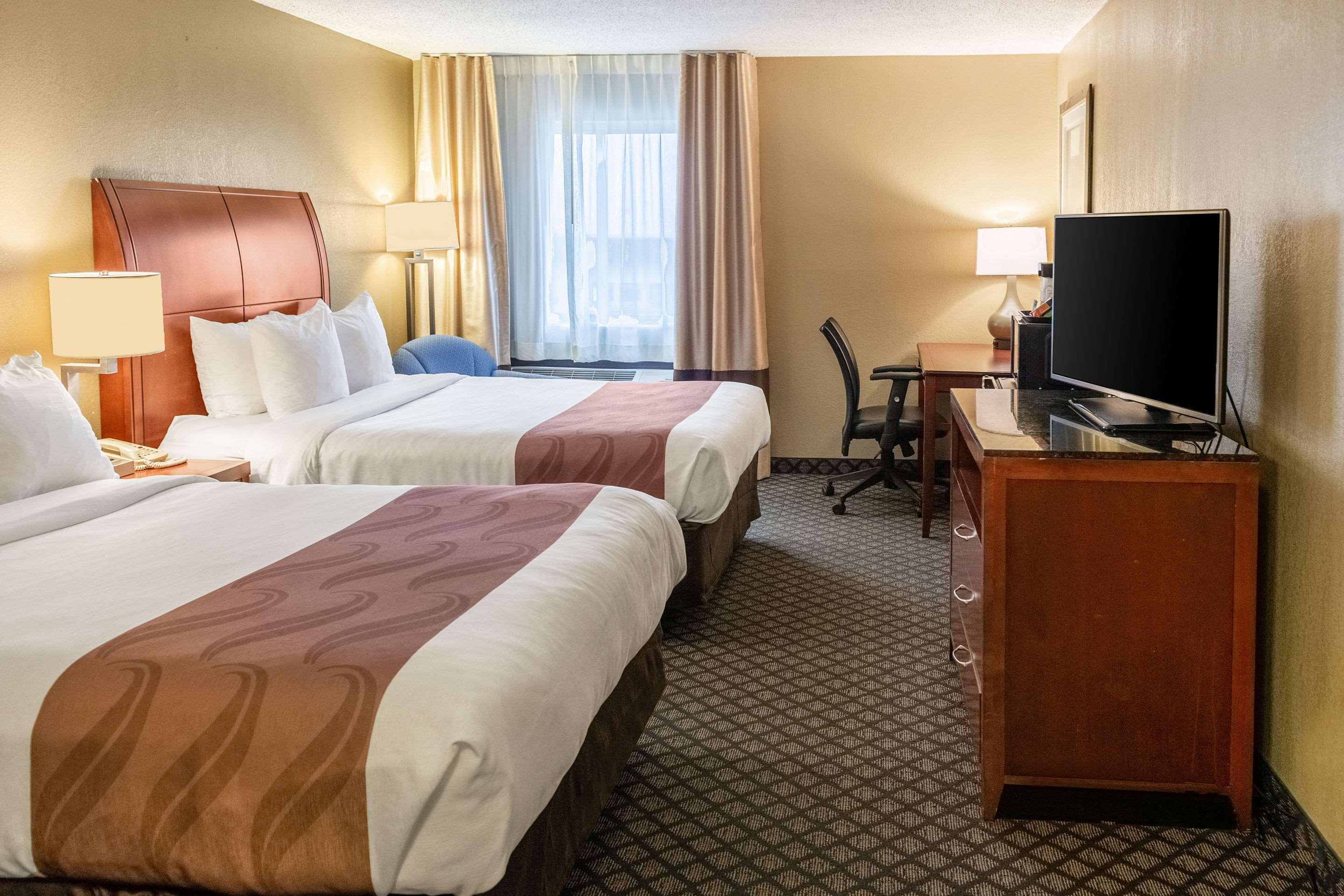 Quality Inn & Suites Seville Εξωτερικό φωτογραφία
