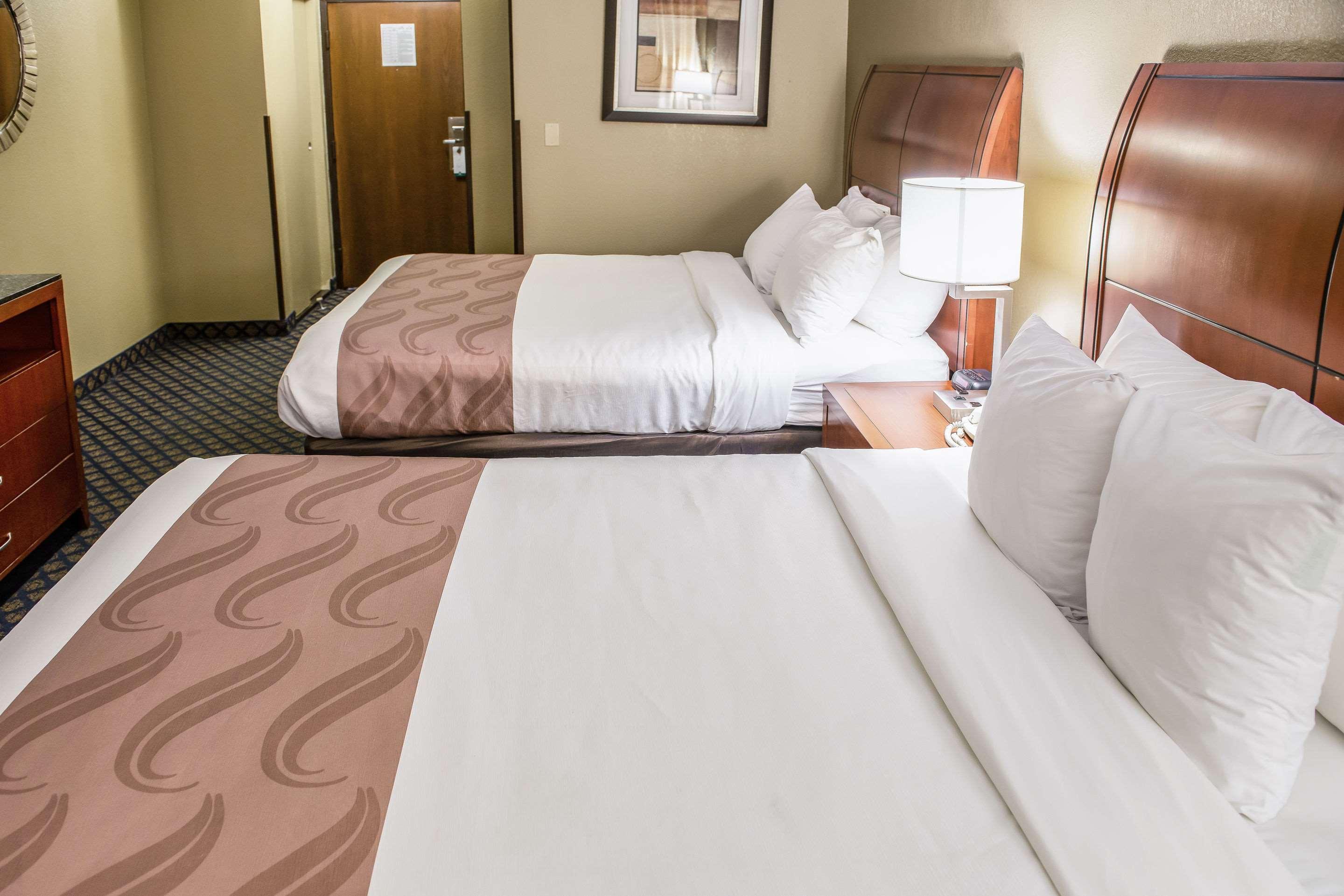 Quality Inn & Suites Seville Εξωτερικό φωτογραφία