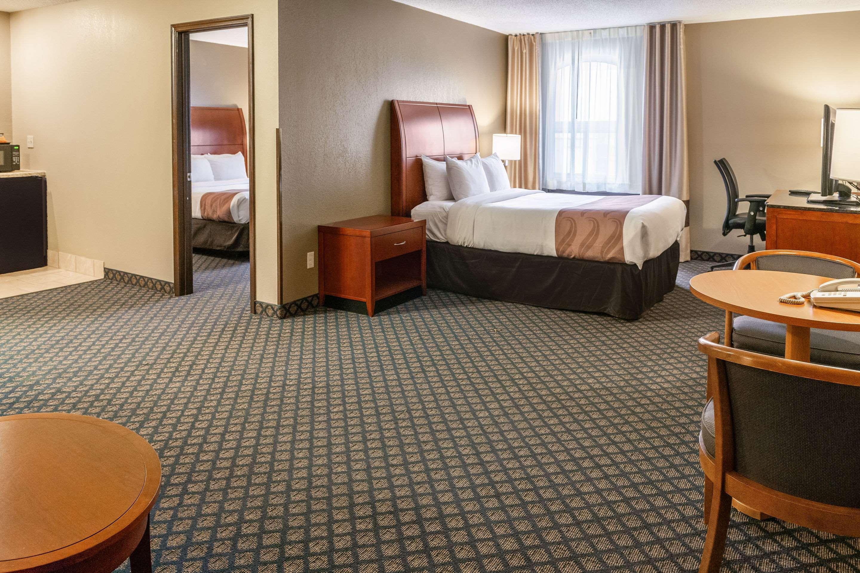 Quality Inn & Suites Seville Εξωτερικό φωτογραφία