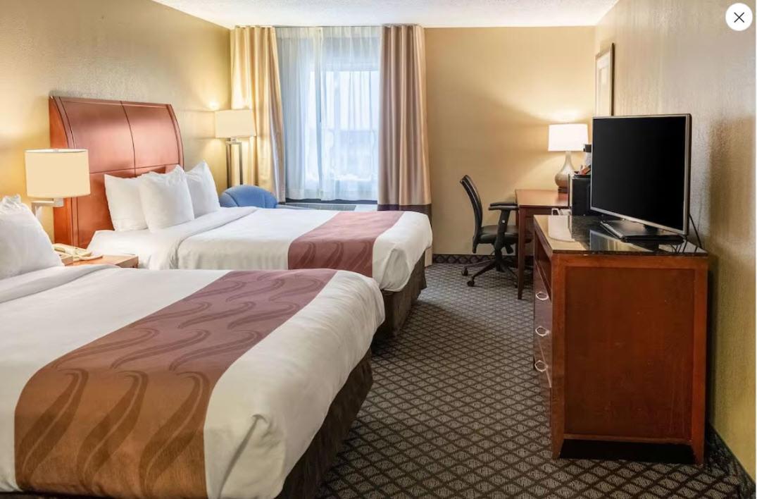 Quality Inn & Suites Seville Εξωτερικό φωτογραφία